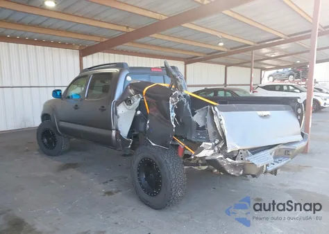 2006 Toyota Tacoma Prerunner V6 z USA, uszkodzony, nr VIN 5TEKU72N06Z222433